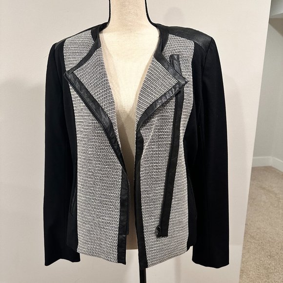 NYDJ Jackets & Blazers - NYDJ Black and Gray Blazer